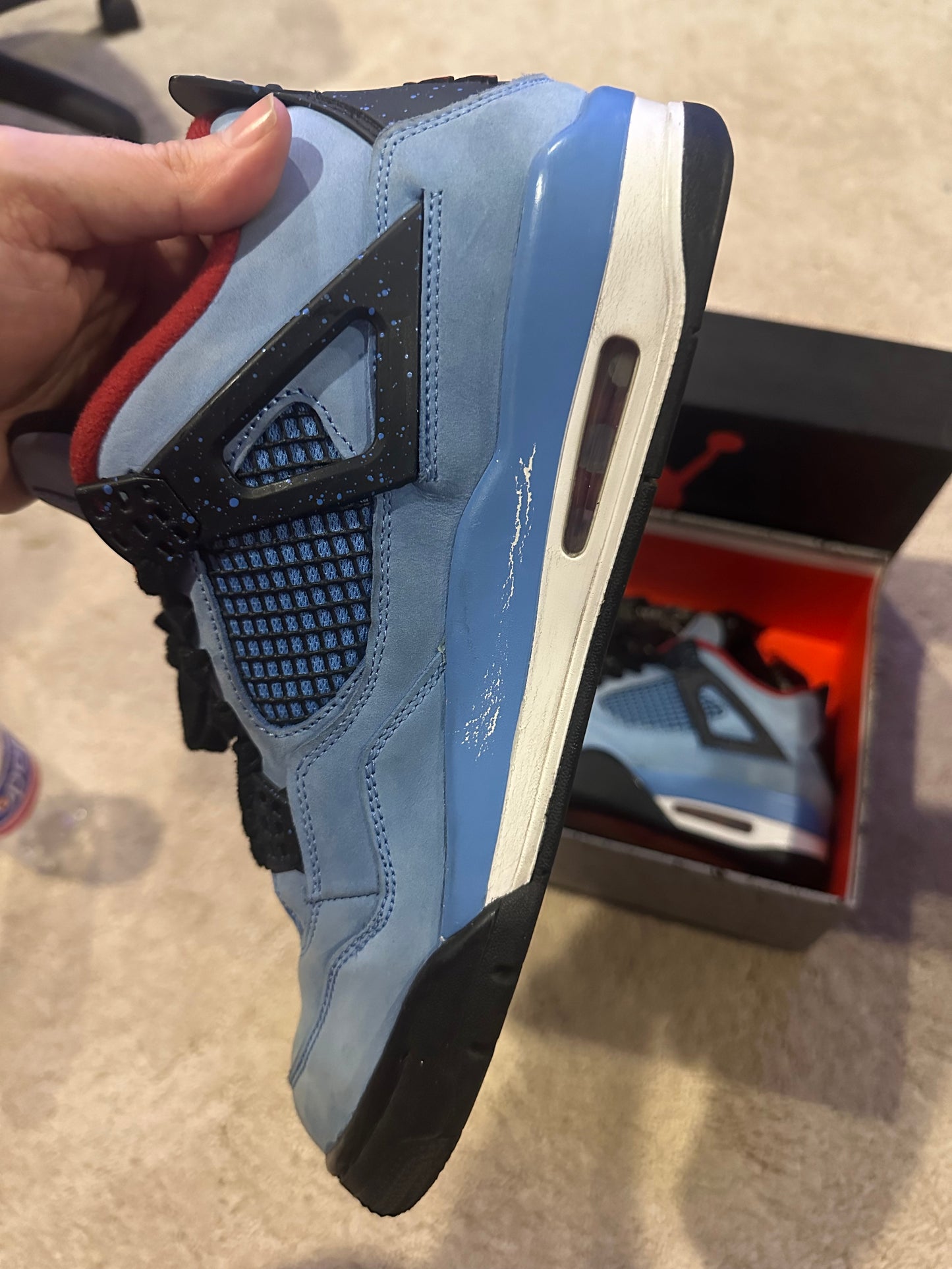 Size 10.5 - Travis Scott Jordan 4