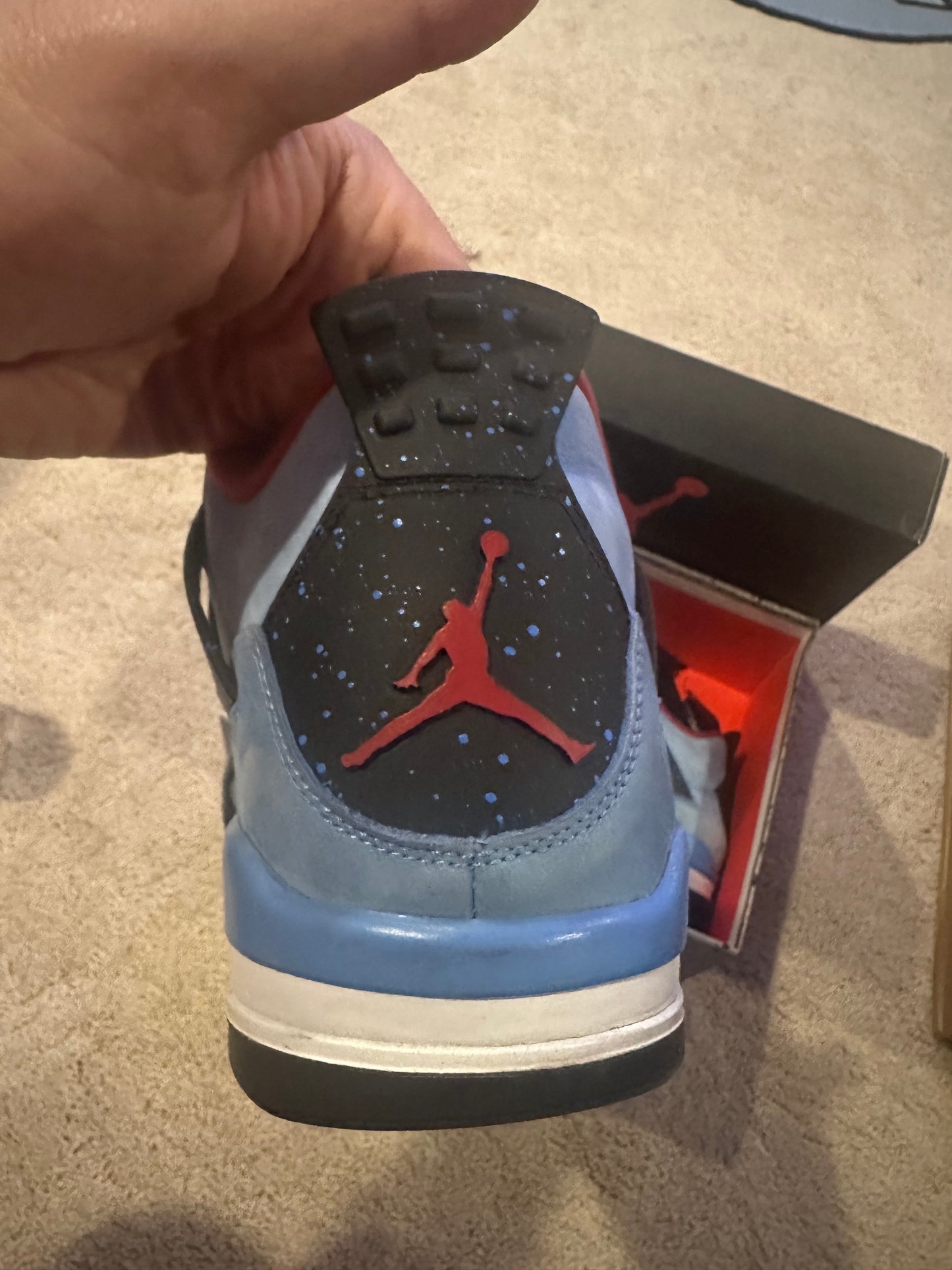 Size 10.5 - Travis Scott Jordan 4