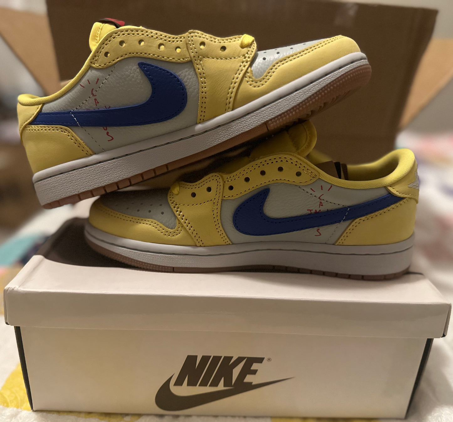 Size 7M - Travis Scott Canary