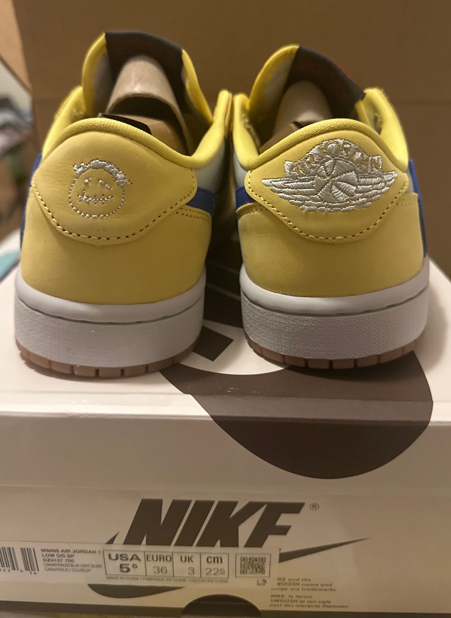 Size 7M - Travis Scott Canary