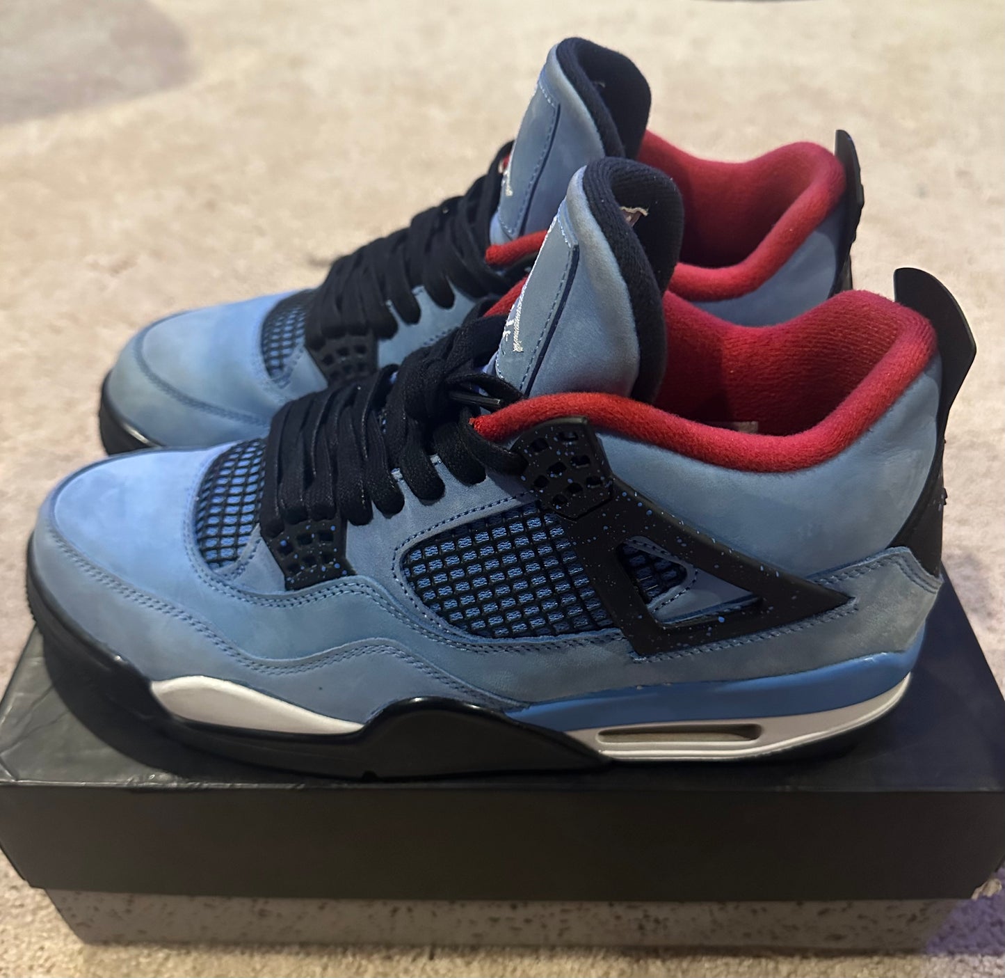 Size 10.5 - Travis Scott Jordan 4