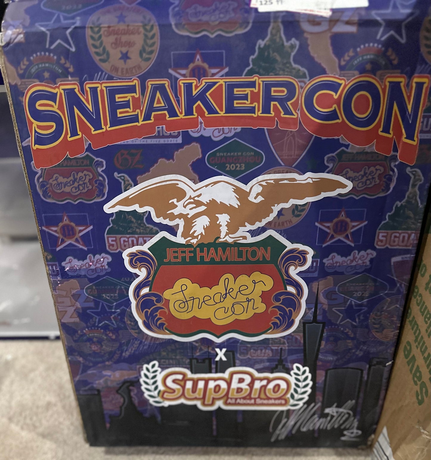 RARE Sneakercon Exclusive Friends and Family China Edition Light Up Double Shoe Case